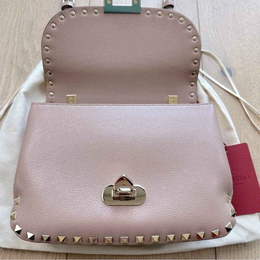 🆕 Authentic Valentino Garavani Light Pink Leather Rockstud Small Shoulder Bag - Picture 5 of 17